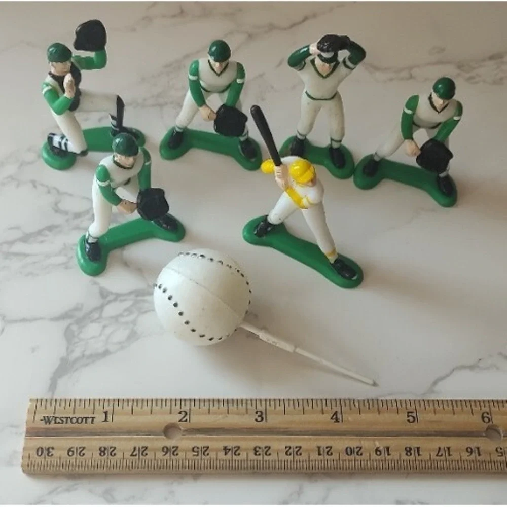 Vintage Baseball Player Cake Cupcake Decorations 7 pcs A13